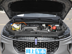 2023款 2.0T 四驱尊睿混动版