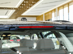 2023款 xDrive 30Li 尊享型M运动曜夜套装