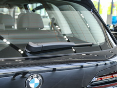 2023款 xDrive 30Li 尊享型M运动曜夜套装