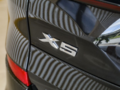 2023款 xDrive 30Li 尊享型M运动曜夜套装