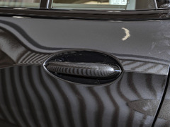 2023款 xDrive 30Li 尊享型M运动曜夜套装