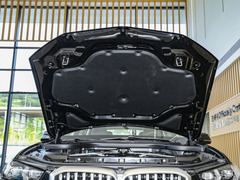 2023款 xDrive 30Li 尊享型M运动曜夜套装