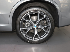 2023款 xDrive 30Li 尊享型M运动曜夜套装