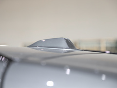 2023款 xDrive 30Li 尊享型M运动曜夜套装