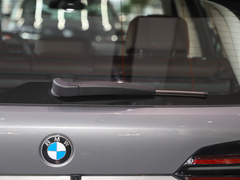 2023款 xDrive 30Li 尊享型M运动曜夜套装