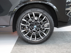 2023款 xDrive 40Li M运动曜夜套装