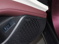 2023款 DM-i 1.5T 121km 旗舰型
