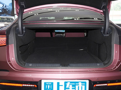 2023款 DM-i 1.5T 121km 旗舰型