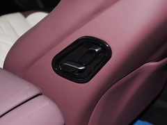 2023款 DM-i 1.5T 121km 旗舰型