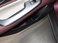 2023款 DM-i 1.5T 121km 旗舰型