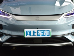 2024款 EV 冠军版 730KM 尊享型