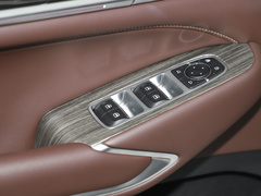 2023款 3.0T V6 汽油极途版 牵引版 