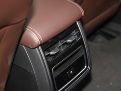 2023款 3.0T V6 汽油极途版 牵引版 