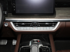2023款 3.0T V6 汽油极途版 牵引版 