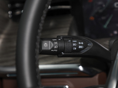 2023款 3.0T V6 汽油极途版 牵引版 