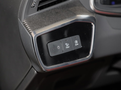 2024款 55 TFSI quattro S-line 黑武士版