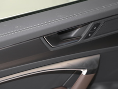 2024款 45TFSI S-line 筑梦型 流晶套装