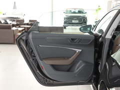 2024款 45TFSI S-line 筑梦型 流晶套装