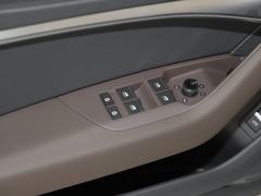 2024款 45TFSI S-line 筑梦型 流晶套装
