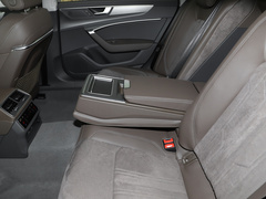 2024款 45TFSI S-line 筑梦型 流晶套装