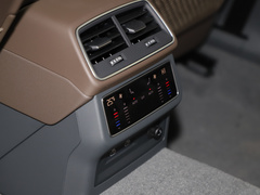 2024款 45TFSI S-line 筑梦型 流晶套装