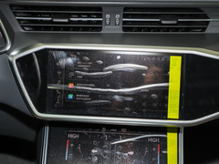2024款 45TFSI S-line 筑梦型 流晶套装