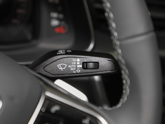 2024款 45TFSI S-line 筑梦型 流晶套装