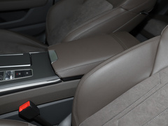 2024款 45TFSI S-line 筑梦型 流晶套装