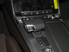 2024款 45TFSI S-line 筑梦型 流晶套装