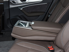 2024款 45TFSI quattro S-line 见远型 流晶套装