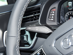 2024款 45TFSI quattro S-line 见远型 流晶套装