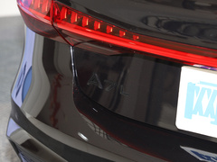 2024款 45 TFSI quattro S-line 黑武士版