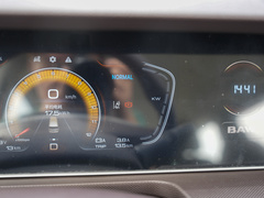 2023款 長軸?豪華營運版國軒9座 65kWh
