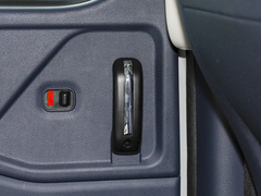 2024款 1.5T 手动舒适型 9座