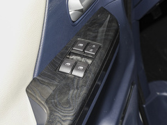 2024款 1.5T 手动舒适型 9座