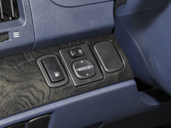 2024款 1.5T 手动舒适型 9座