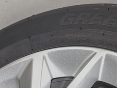 2024款 1.5T 手动豪华型 7座