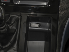 2024款 1.5T 手动豪华型 7座