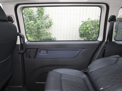 2024款 M5L 1.5T 手动豪华型 7座