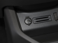 2024款 M5L 1.5T 手动豪华型 7座