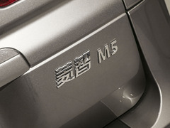 2024款 M5L 1.5T 手动舒适型 9座