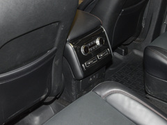 2023款 3.0T V6 四驱尊享巡航版 六座