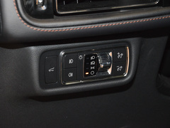 2023款 3.0T V6 四驱尊享巡航版 六座