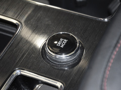 2023款 3.0T V6 四驱尊享巡航版 六座