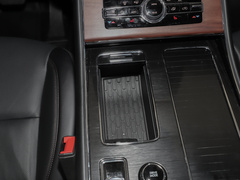 2023款 3.0T V6 四驱尊享巡航版 七座