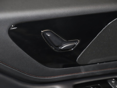 2023款 3.0T V6 四驱尊享巡航版 七座
