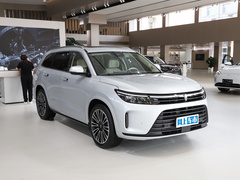 2024款 1.5T 四驱Plus版 5座