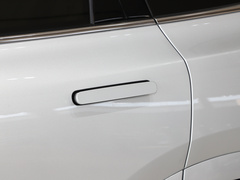 2024款 1.5T 四驱Plus版 5座