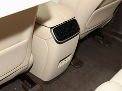 2024款 1.5T 四驱Plus版 5座