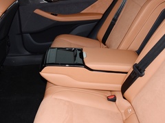 2024款 PHEV 四驱超长续航旗舰版